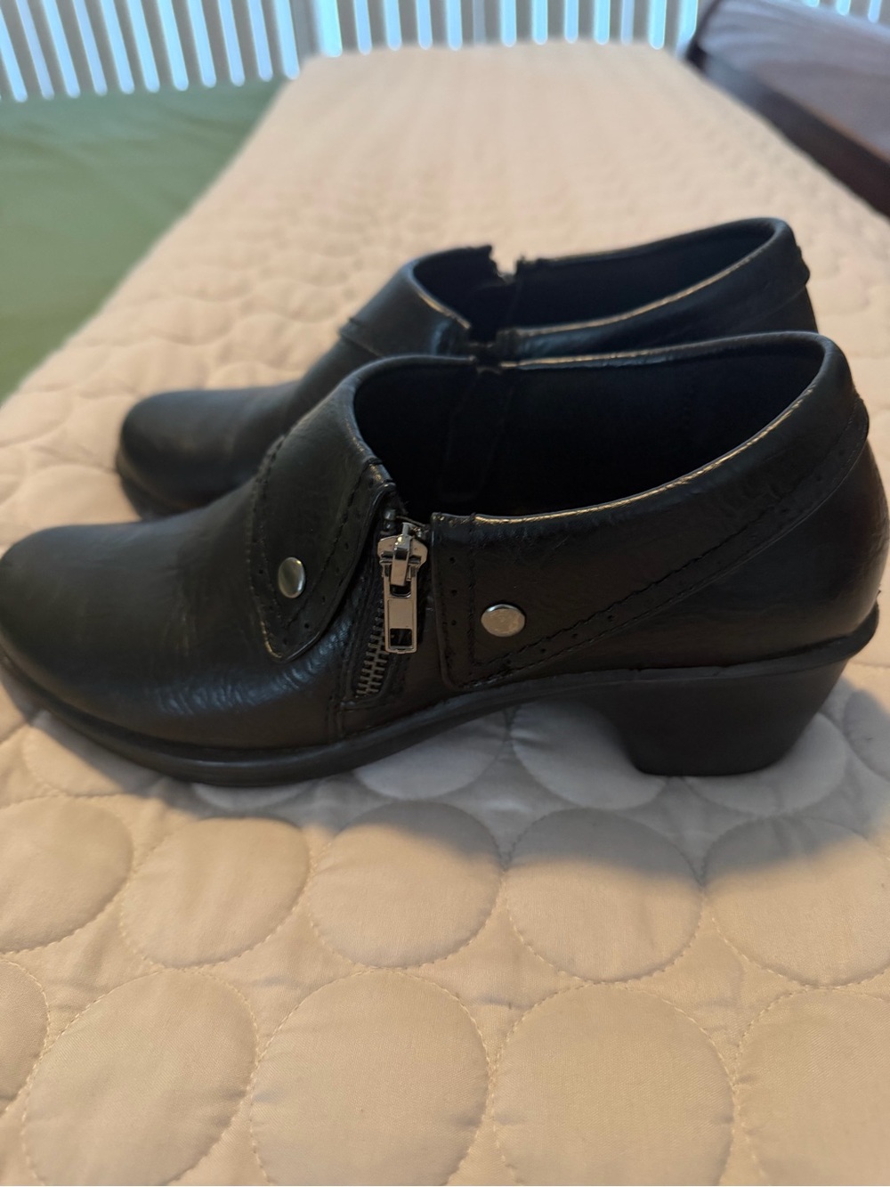 Easy Street Black Leather Side-Zip Ankle “Darcy” Booties